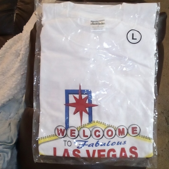 The Global I/E Inc Other - NIB - Welcome To Fabulous LAS VEGAS Nevada Short Sleeve T-Shirt - Size L…